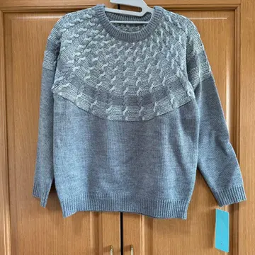 에글란틴 그레이 니트 스웨터