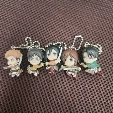 진격의 거인 미니 피규어 키링 5체 세트 초레어