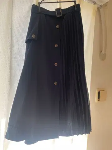 플리츠 디자인 스커트/BEAMS