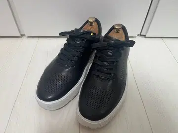 [ 콜한 ] 블랙 스니커즈 (25.5cm)