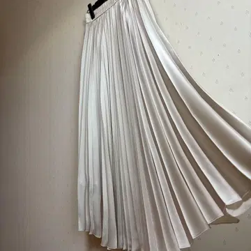 1er Arrondissement 새틴 플리츠 스커트