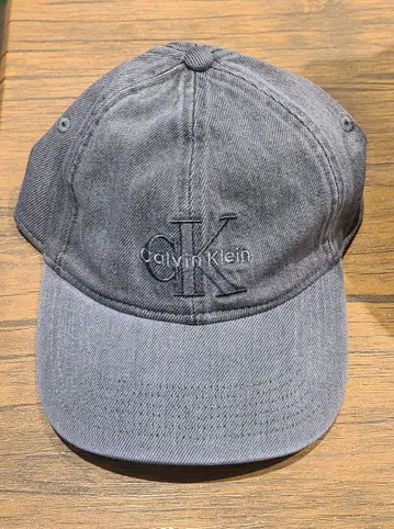 CalvinKlein 캘빈클라인 데님지 캡