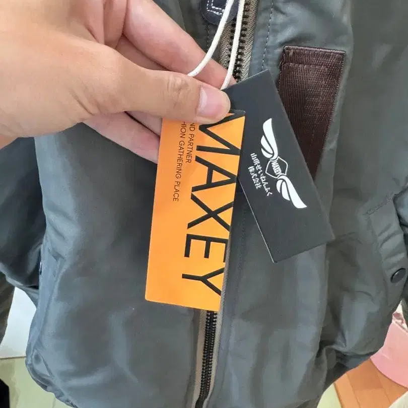 4번째 상품 이미지