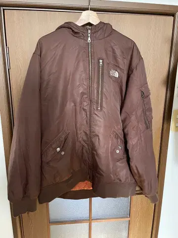 THE NORTH FACE 브라운 자켓 XL ma-1 스타일 후드티