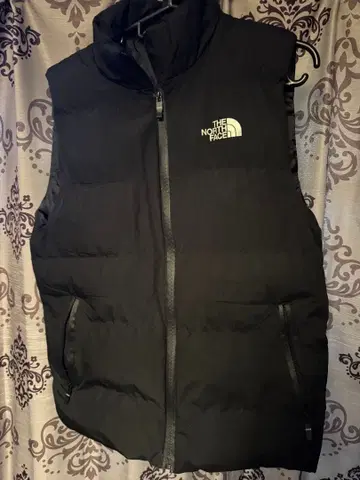 THE NORTH FACE 블랙 다운 베스트