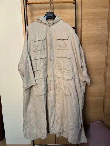 [ FIRMUM ] 후드 부착 린넨 코트 베이지