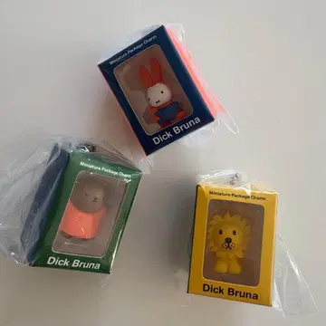 미피 미니어처 패키지 참 라이온 보리스 눈 오는 날의 미피