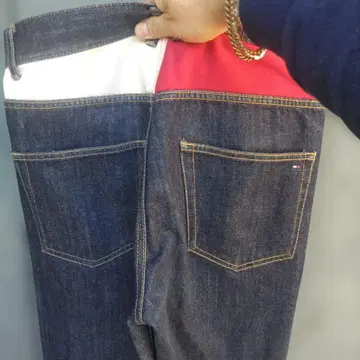 TOMMY 다크 데님 스트레이트 청바지