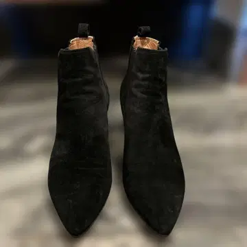 L' AUTRE CHOSE 스웨이드 숏부츠