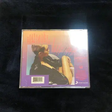 Miley Cyrus Bangerz Deluxe Edition