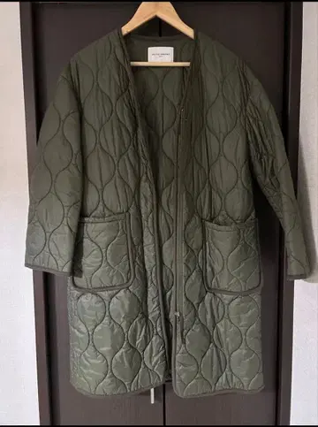 유나이티드 애로우즈 퀼팅 코트