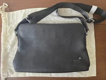 몽블랑 블랙 가죽 숄더백 미사용 새상품!