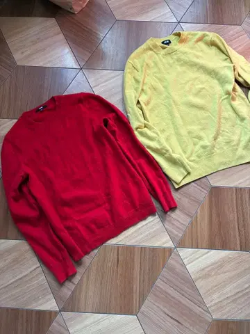 유니클로 UNIQLO 캐시미어 니트 크루넥 빨간색 옐로우 컬러