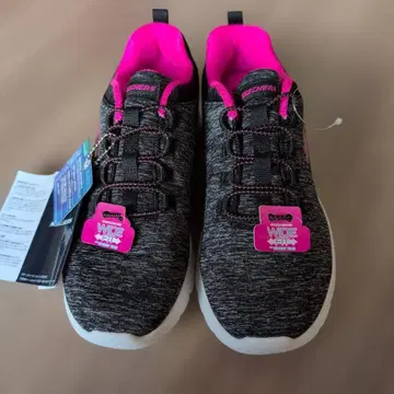 [ 미사용 새상품 ] Skechers 블랙/핑크 스니커즈 와이드