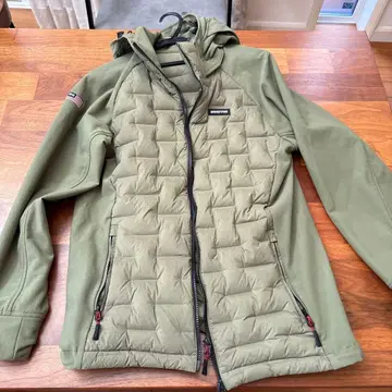 BRIEFING 올리브색 후드 부착 다운