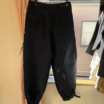 백은 블랙 카고 팬츠 밑단 리브 포함