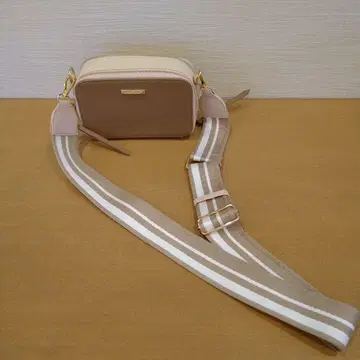 세실 맥비 베이지 핑크 숄더백