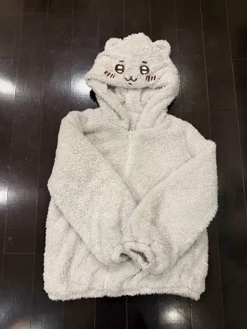 새상품급 치이카와 x PEACH JOHN 리버서블 보아 후디 M