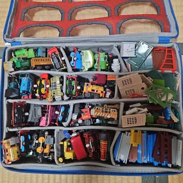 토마스와 친구들 가챠가챠 세트 수납 케이스 포함