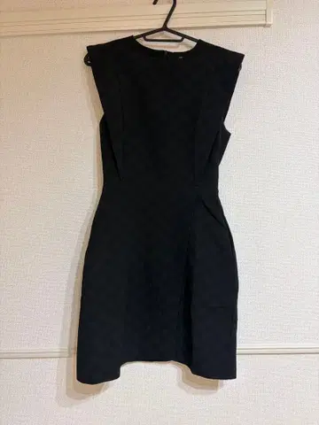 원피스 SATURDAYCLUB