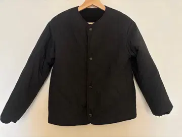 유니클로 블랙 퀼팅 자켓