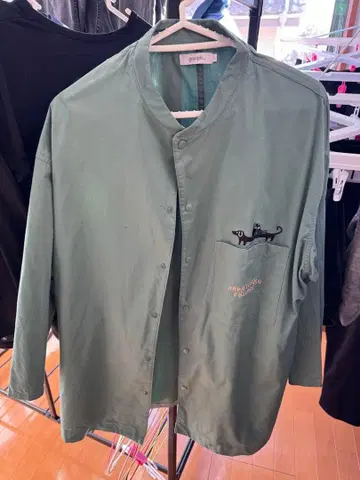 graniph 그라니프 나 가스 길 이누 프렌즈 그린 컬러 S 자켓