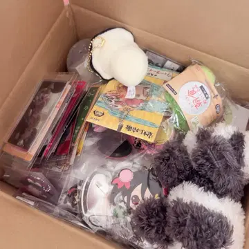 애니메이션 캐릭터 굿즈 묶음 판매