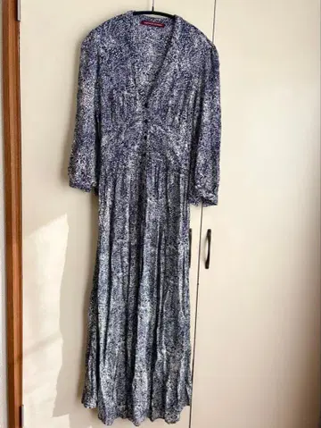 UNIQLO 콩트와르 데코토니에 레이온 프린트 원피스