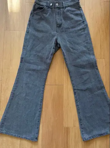 그레이 플레어 데님 팬츠