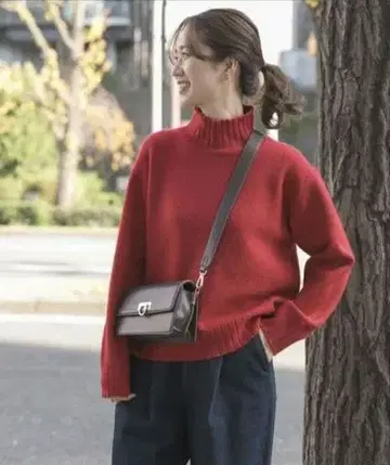 하이넥 니트 M 사이즈