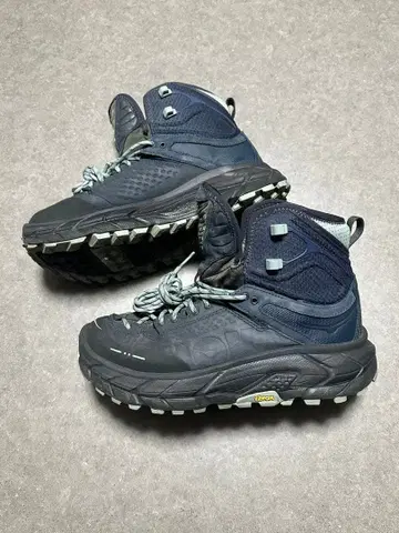 HOKA X JLAL TOR ULTRA HI 호카 제이랄 고어텍스