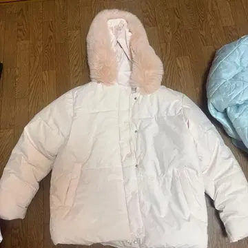 퍼 달린 핑크 다운 자켓 S