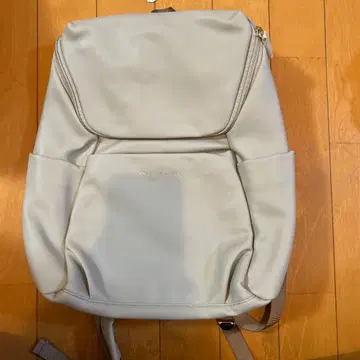 화이트 백팩 합성 피혁