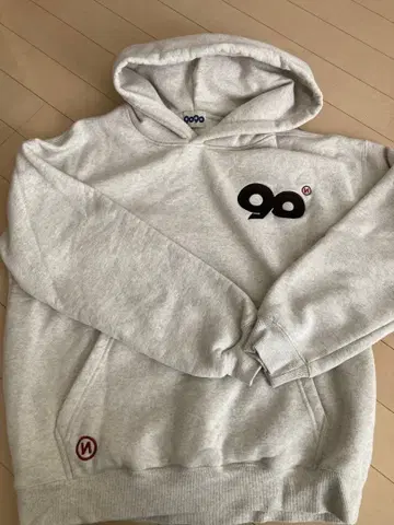 9090 그레이 후드티 백 프린트