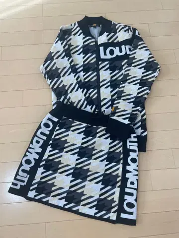 [ 새상품급 ] LOUDMOUTH 체크 무늬 자켓 스커트 세트
