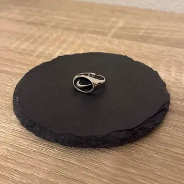 Swoosh 나이키 로고 반지