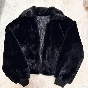 EMODA 블랙 퍼 자켓