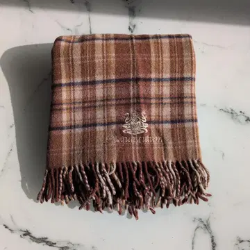 아쿠아 스큐텀 울 체크 무늬 머플러