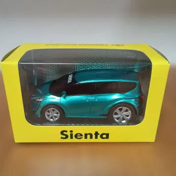 도요타 시엔타 풀백카 메탈릭 그린