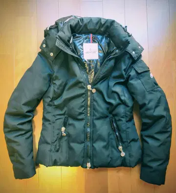 MONCLER 다운 자켓 사이즈 0