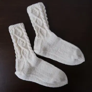 손뜨개질 양말 아란의 양말 아이보리
