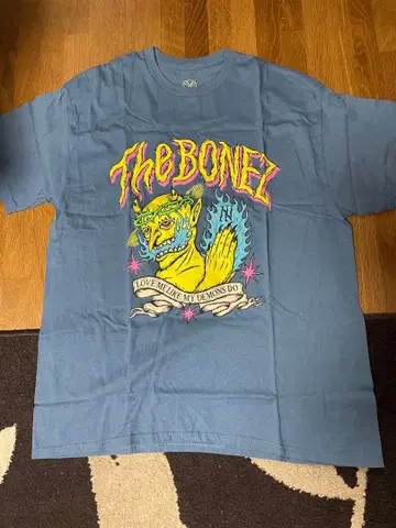 the bones T셔츠
