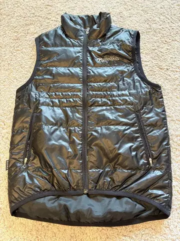 TaylorMade 블랙 다운 베스트 M