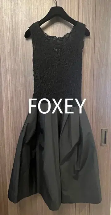 FOXEY 블랙 원피스