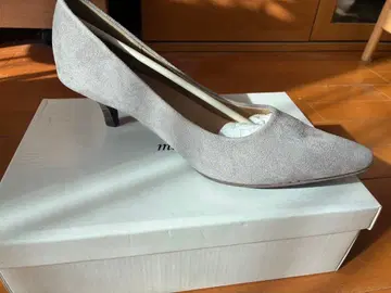 그레이 스웨이드 스틸레토 펌프스