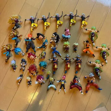 드래곤볼 등 가챠가챠 피규어 묶음 판매