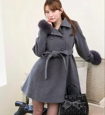 멀티웨이 페이크 퍼 칼라 플레어 코트