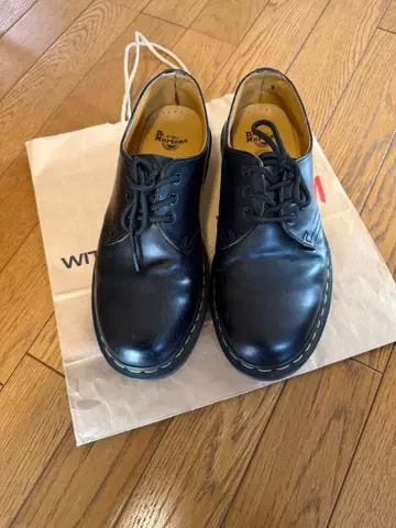 닥터 마틴 블랙