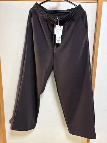 유니클로C 와이드 스웨트 팬츠 다크 브라운