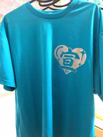 츠지노 카나미 셔츠